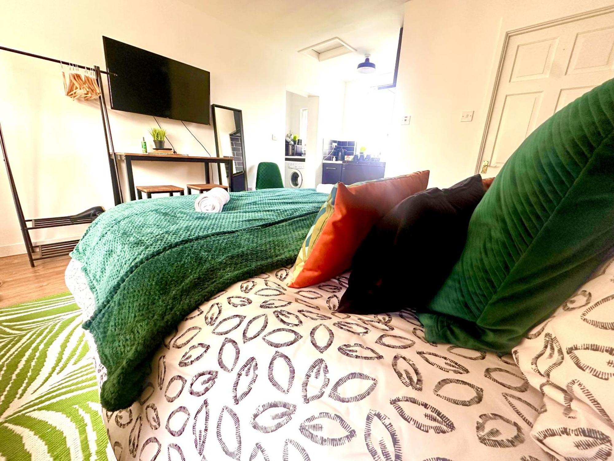 Studio Annexe By Papermill, Deeside - En-Suite, เฮสวอลล์ ภายนอก รูปภาพ
